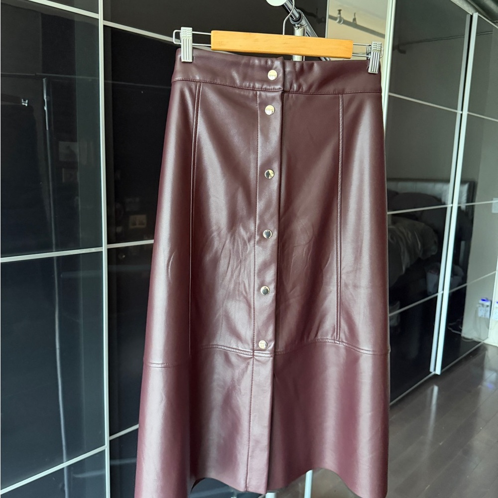 Nicole Miller Maroon Pleather A-Line Skirt